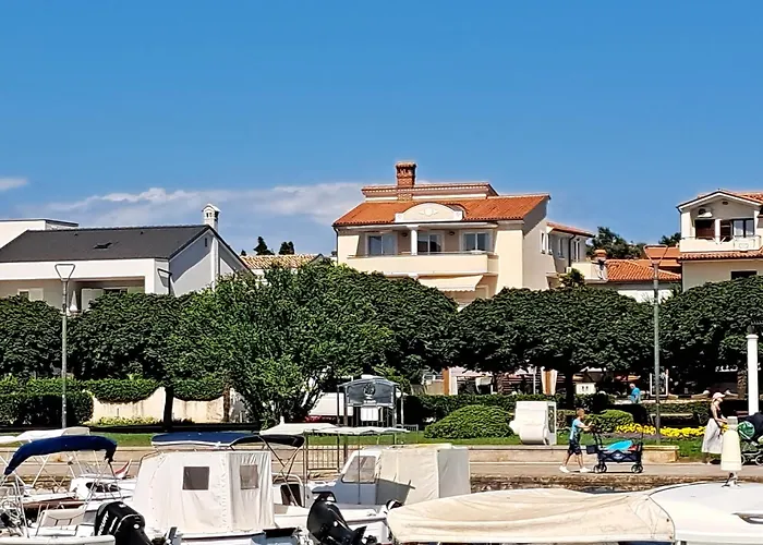 아파트 Emma Demarin 메덜린