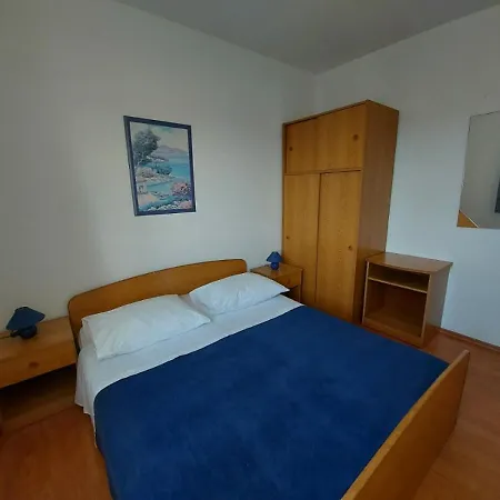 Apartment Emma Demarin *