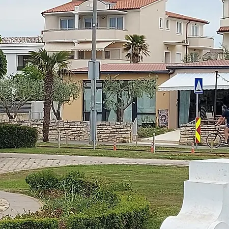 Emma Demarin Medulin